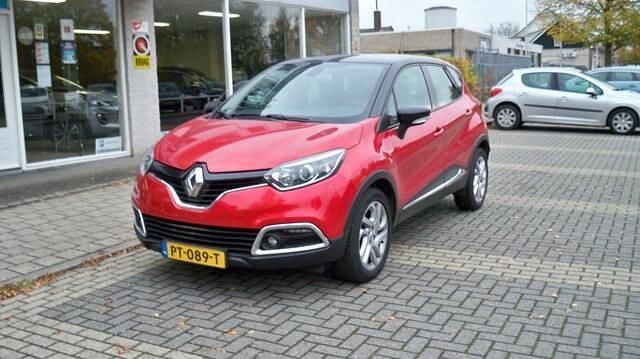 Rood Gebruikt 2017 Renault Captur Intens SUV | € 10.950 (Goede deal) - Afbeelding 1/4