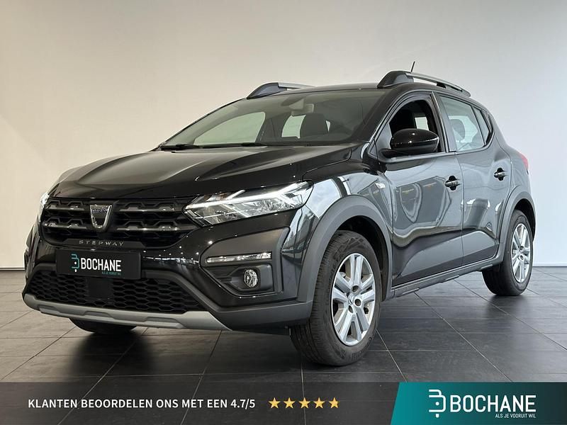 Zwart Occasion 2023 Dacia Sandero Comfort Hatchback | € 17.225 (Eerlijke prijs) - Afbeelding 1/4