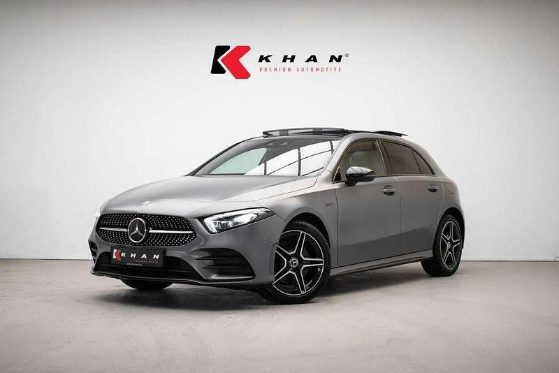 , metallic lak Gebruikt 2020 Mercedes A250 Business Hatchback | € 32.995 - Afbeelding 1/4