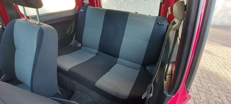 Rood Gebruikt 2007 Daihatsu Cuore Hatchback | € 750 (Super prijs) - Afbeelding 1/4