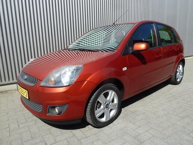 Oranje Gebruikt 2008 Ford Fiesta Futura Hatchback | € 3.250 (Eerlijke prijs) - Afbeelding 1/4