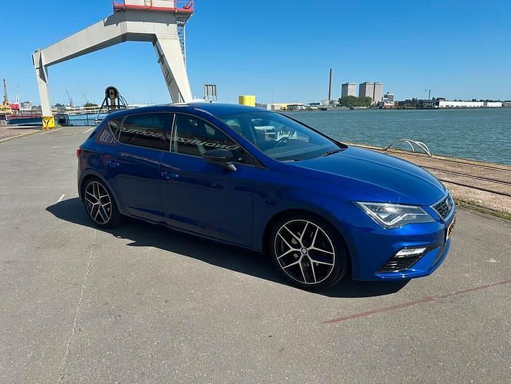 Blauw Gebruikt 2019 Seat Leon FR Hatchback | € 12.500 (Goede deal) - Afbeelding 1/4