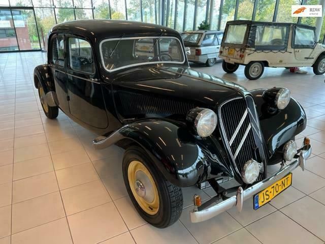 Zwart Gebruikt 1951 Citroën Traction Avant Stationwagen | € 16.950 - Afbeelding 1/4