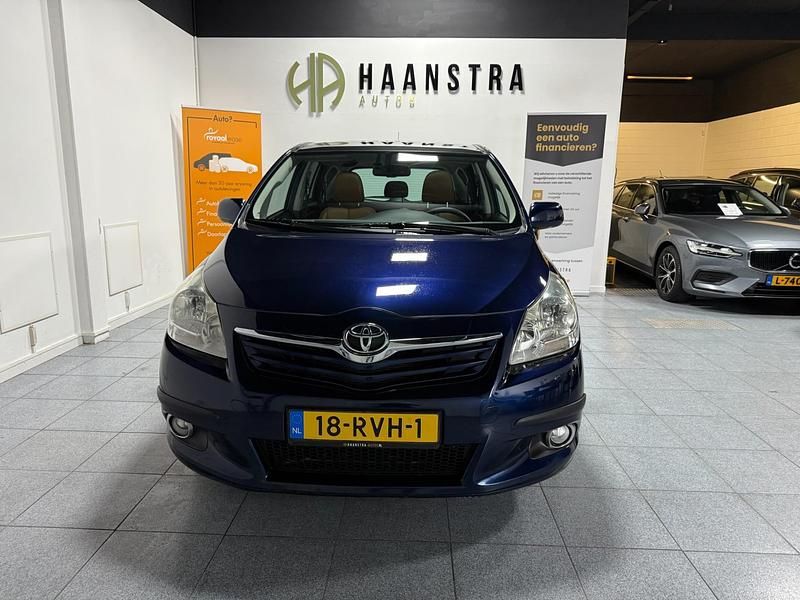 Occasion Toyota Verso Business Edition 147 PK (108 kW) 2011 Blauw MPV