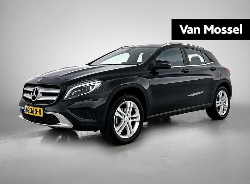 Zwart Gebruikt 2017 Mercedes GLA180 Ambition SUV | € 19.900 (Eerlijke prijs) - Afbeelding 1/4