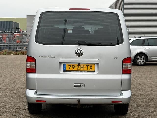 Occasion VW Caravelle 131 PK (96 kW) 2007 Grijs MPV