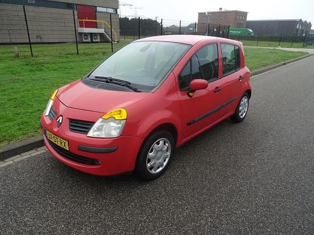 Occasion Renault Modus 75 PK (55 kW) 2006 Rood MPV