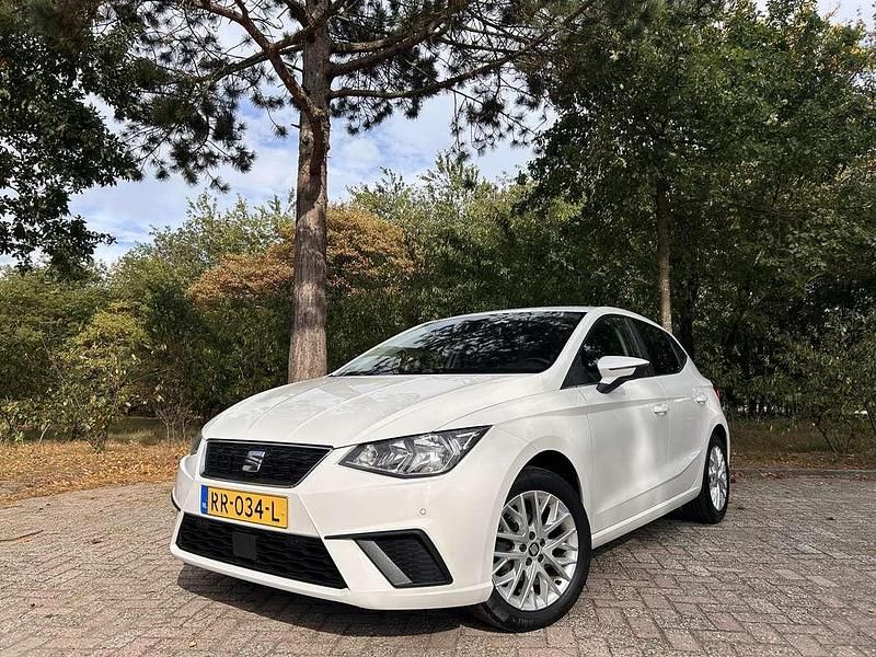 Gebruikt 2018 Seat Ibiza Business Sedan | € 11.895 (Eerlijke prijs) - Afbeelding 1/4
