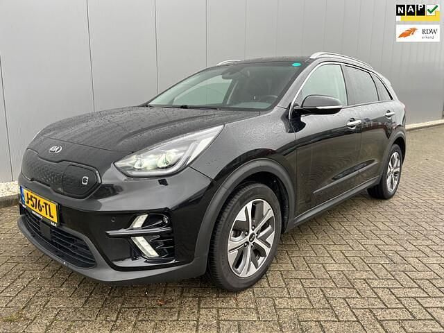 Zwart Gebruikt 2020 Kia e-Niro SUV | € 14.900 (Goede deal) - Afbeelding 1/4