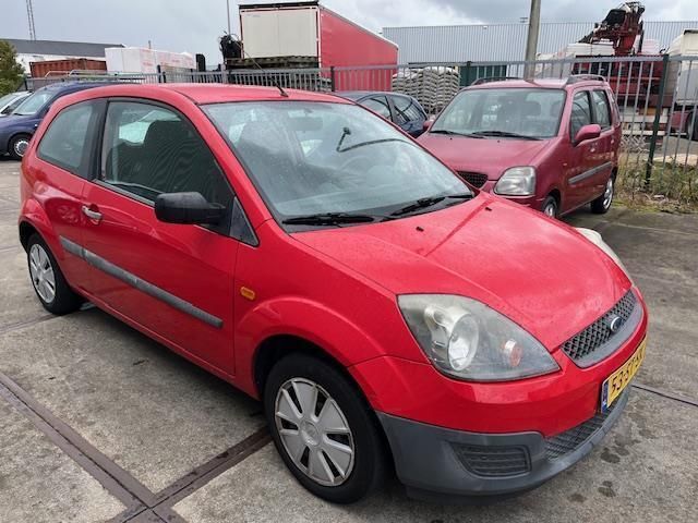 Occasion Ford Fiesta 69 PK (50 kW) 2006 Rood Hatchback