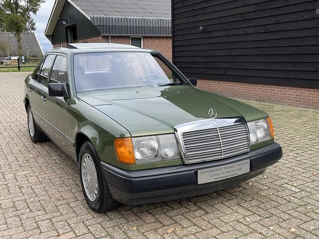 Occasion Mercedes 200 1986 Groen Sedan