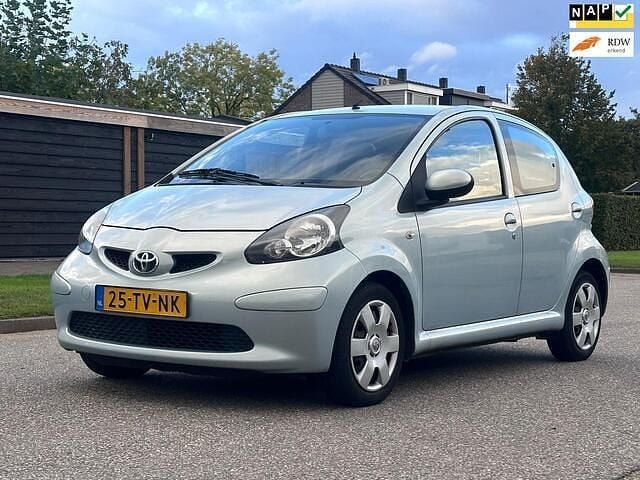 Blauw Gebruikt 2007 Toyota Aygo Hatchback | € 2.950 (Eerlijke prijs) - Afbeelding 1/4