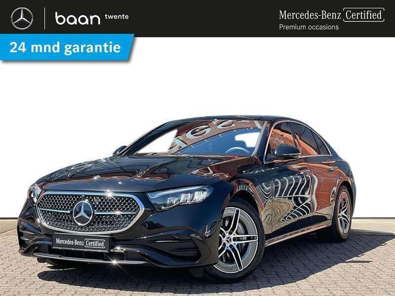 Zwart, metallic lak Gebruikt 2024 Mercedes E300 AMG line Sedan | € 67.900 (Eerlijke prijs) - Afbeelding 1/4