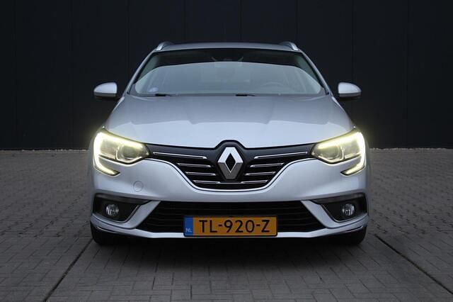 Occasion Renault Mégane GrandTour LIMITED 132 PK (97 kW) 2017 Grijs Stationwagen