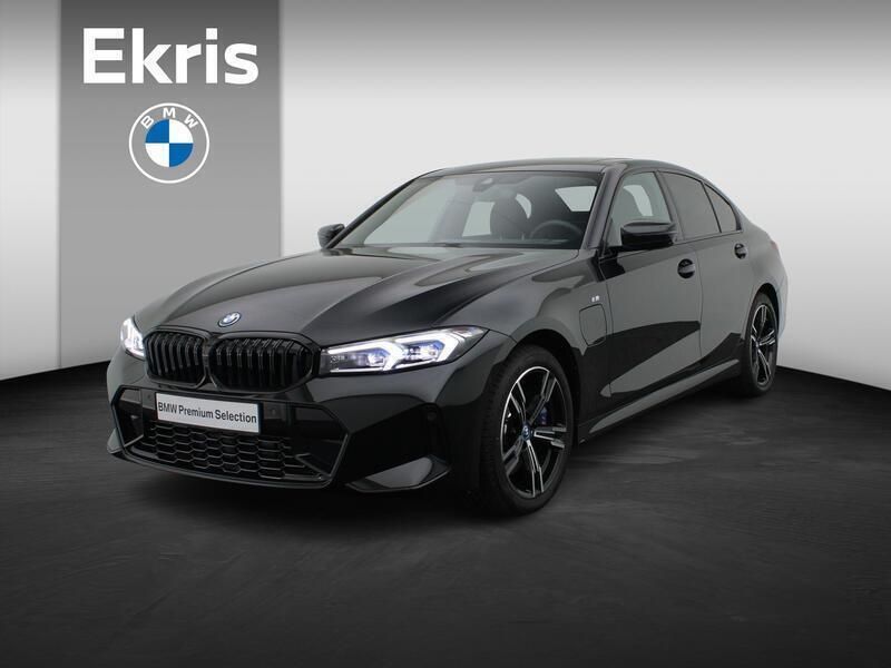 Zwart Gebruikt 2025 BMW 320e M Sport Sedan | € 56.900 - Afbeelding 1/4
