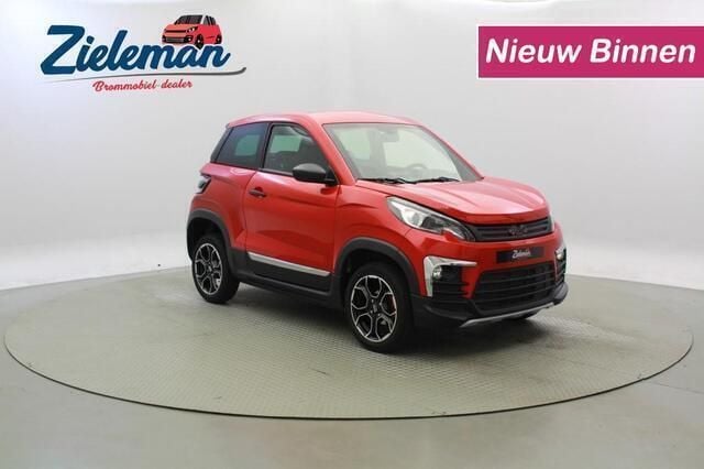 Rood Gebruikt 2024 Ligier JS60 Hatchback | € 15.845 (Super prijs) - Afbeelding 1/4