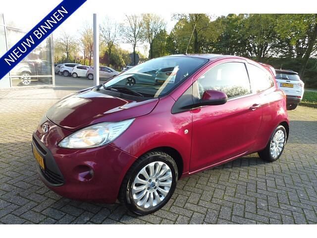 Paars Gebruikt 2009 Ford Ka Titanium Hatchback | € 3.995 (Eerlijke prijs) - Afbeelding 1/4