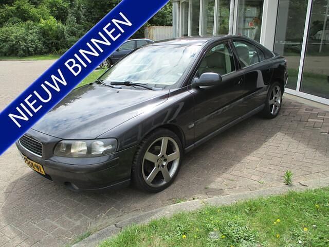 Grijs Gebruikt 2001 Volvo S60 Sedan | € 1.760 (Goede deal) - Afbeelding 1/4