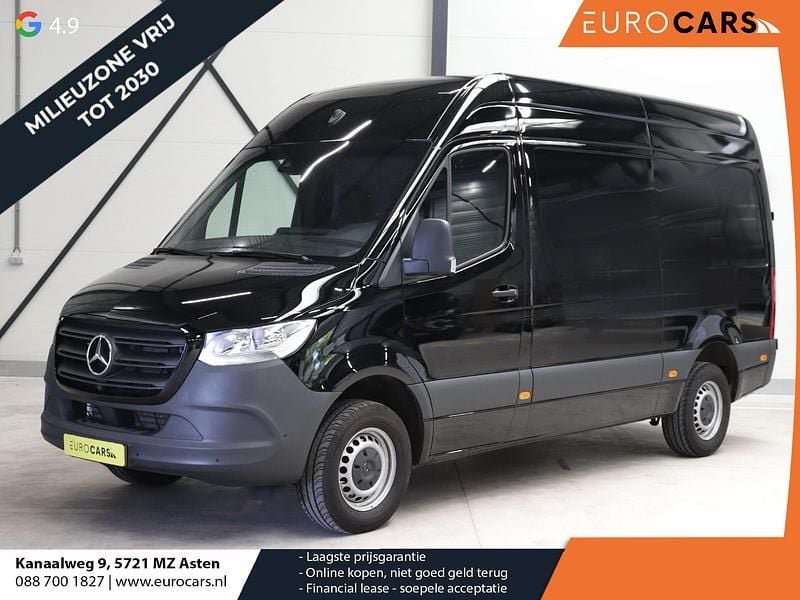 Zwart Occasion 2024 Mercedes Sprinter Van | € 41.690 (Super prijs) - Afbeelding 1/4