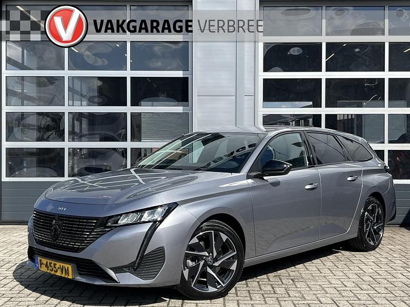 Grijs Gebruikt 2022 Peugeot 308 Allure Stationwagen | € 22.940 (Eerlijke prijs) - Afbeelding 1/4