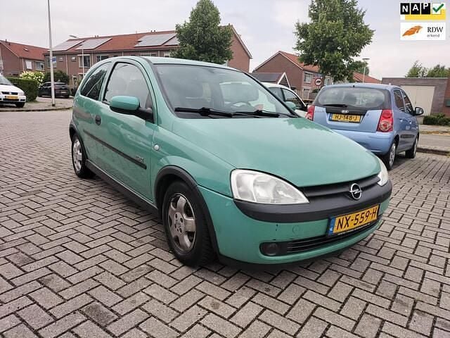 Groen Gebruikt 2001 Opel Corsa Elegance Hatchback | € 799 (Eerlijke prijs) - Afbeelding 1/4