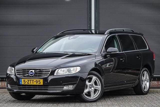 Zwart Occasion 2015 Volvo V70 Stationwagen | € 6.950 (Super prijs) - Afbeelding 1/4