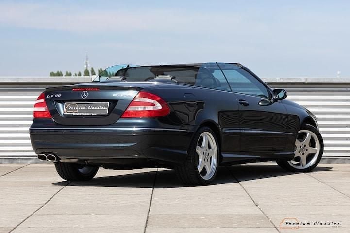 Occasion Mercedes CLK55 AMG AMG 367 PK (269 kW) 2004 Zwart, metallic lak Cabriolet