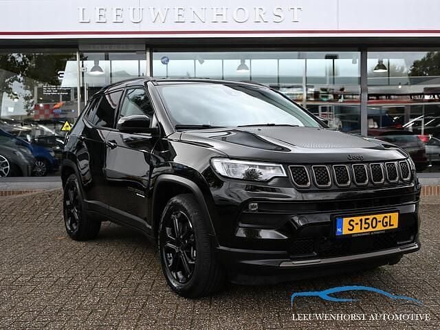 Zwart Gebruikt 2023 Jeep Compass SUV | € 24.950 (Goede deal) - Afbeelding 1/4