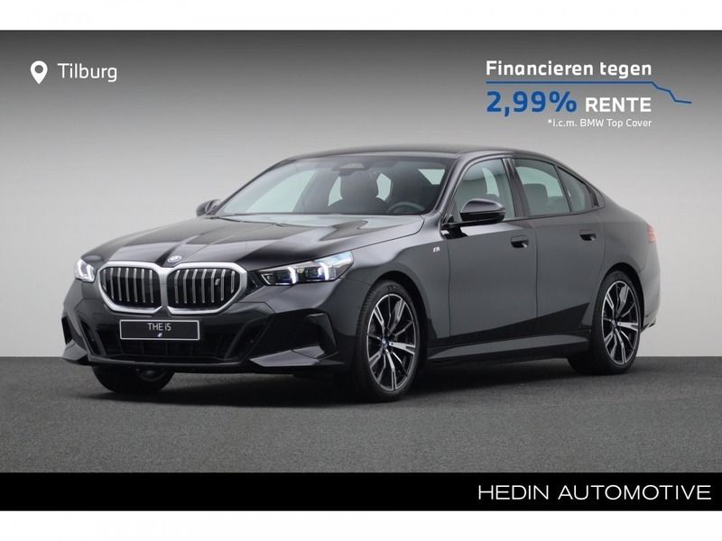 Saphirschwarz metallic (zwart metallic) Gebruikt 2025 BMW i5 Comfort Edition Sedan | € 64.880 - Afbeelding 1/4