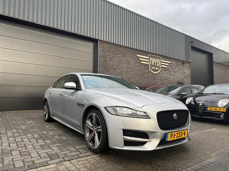 Occasion Jaguar XF Portfolio 180 PK (132 kW) 2017 Grijs Sedan