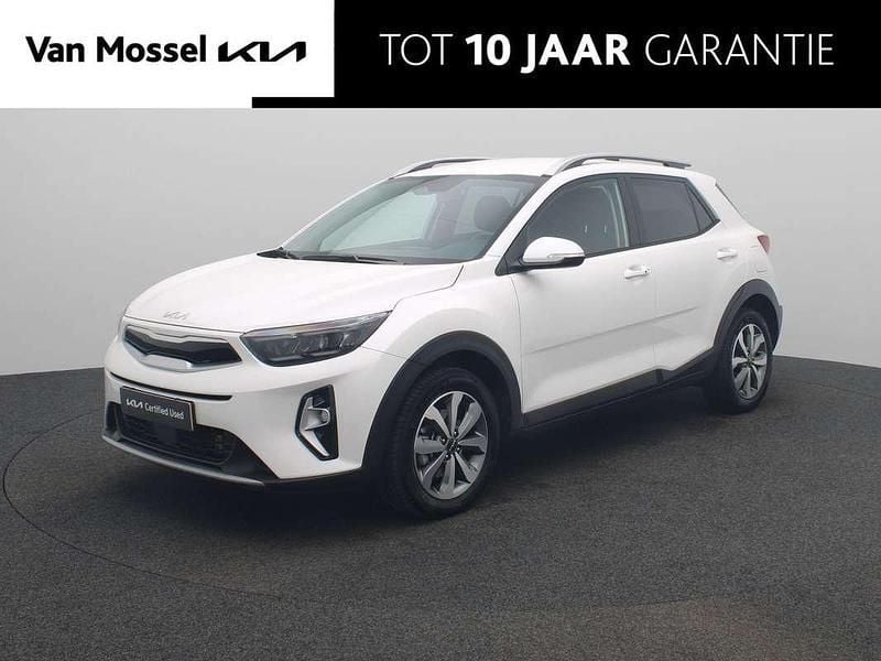 Wit Nieuw 2025 Kia Stonic SUV | € 27.940 (Iets duurder) - Afbeelding 1/2