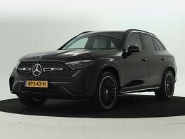 Donker obsidiaanzwart metallic Gebruikt 2024 Mercedes GLC300 AMG SUV | € 68.945 (Goede deal) - Afbeelding 1/3