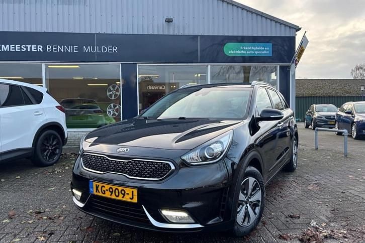Zwart Gebruikt 2016 Kia Niro SUV | € 14.495 (Eerlijke prijs) - Afbeelding 1/4