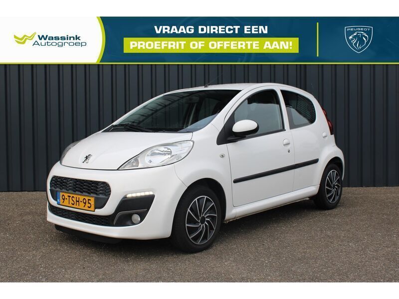 Wit Gebruikt 2014 Peugeot 107 Active Hatchback | € 6.640 (Iets duurder) - Afbeelding 1/4