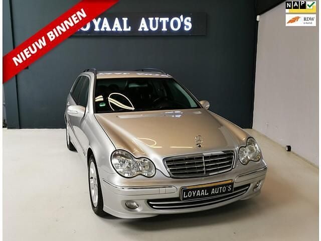 Grijs Gebruikt 2005 Mercedes C200 Elegance Stationwagen | € 4.499 (Eerlijke prijs) - Afbeelding 1/4