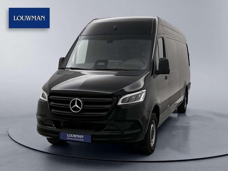 Zwart Gebruikt 2024 Mercedes Sprinter Van | € 52.745 - Afbeelding 1/3