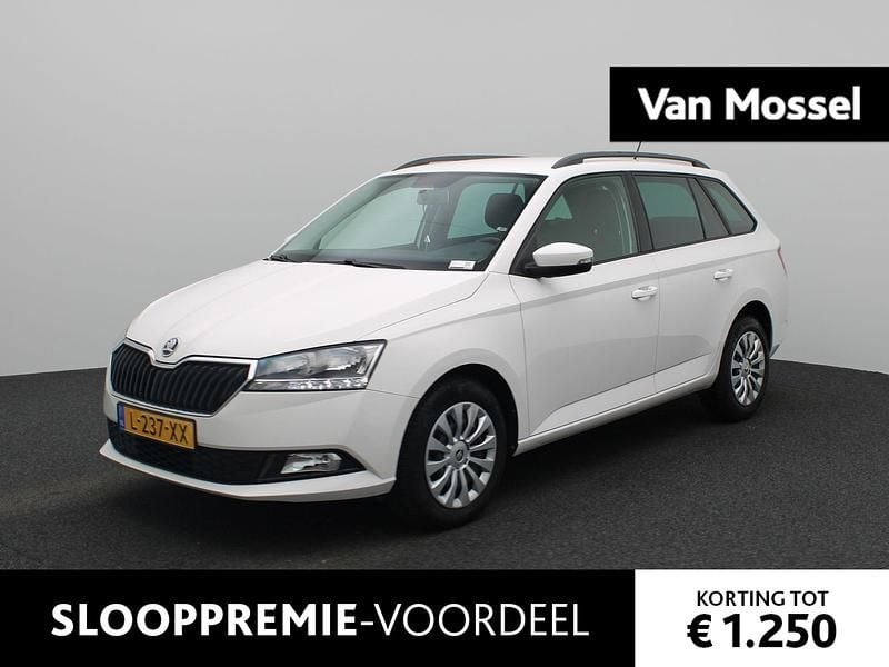 Wit Gebruikt 2021 Skoda Fabia Ambition Hatchback | € 12.400 (Eerlijke prijs) - Afbeelding 1/4