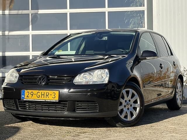 Zwart Gebruikt 2008 VW Golf VI Comfortline Hatchback | € 2.950 (Goede deal) - Afbeelding 1/4