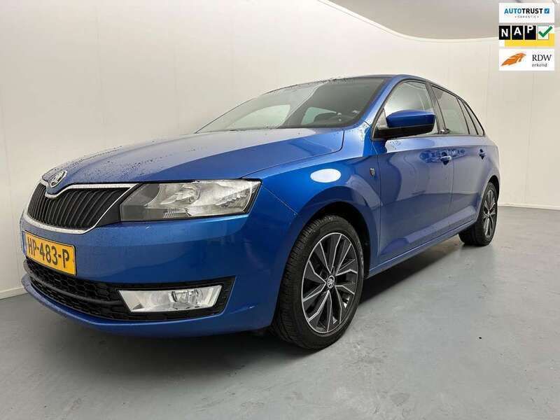 Blauw, metallic lak Gebruikt 2015 Skoda Rapid Comfort Hatchback | € 7.400 (Eerlijke prijs) - Afbeelding 1/4