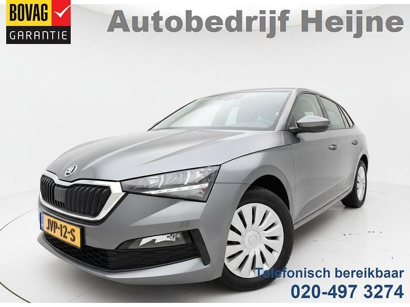 Occasion Skoda Scala Ambition 150 PK (110 kW) 2022 Grijs Hatchback