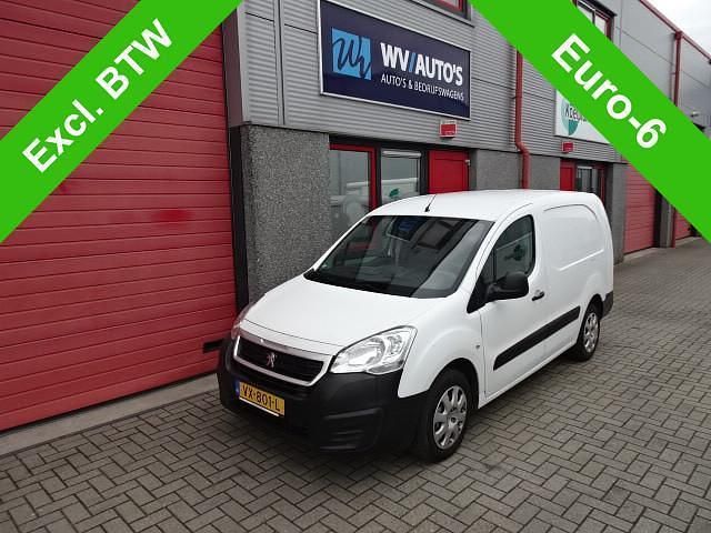 Wit Occasion 2016 Peugeot Partner S MPV | € 4.999 (Duur) - Afbeelding 1/4