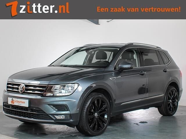 Grijs Gebruikt 2020 VW Tiguan Allspace Comfortline SUV | € 27.895 (Goede deal) - Afbeelding 1/4