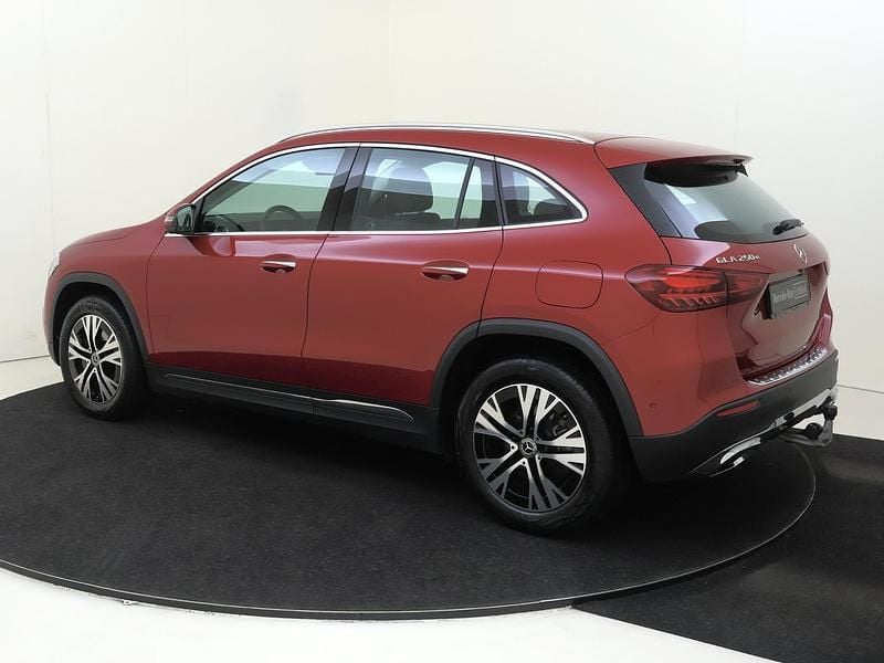 Occasion Mercedes GLA250 Edition 163 PK (119 kW) 2025 Rood SUV