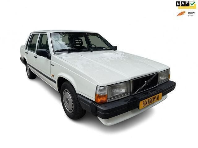 Wit Occasion 1986 Volvo 740 Sedan | € 8.499 - Afbeelding 1/4