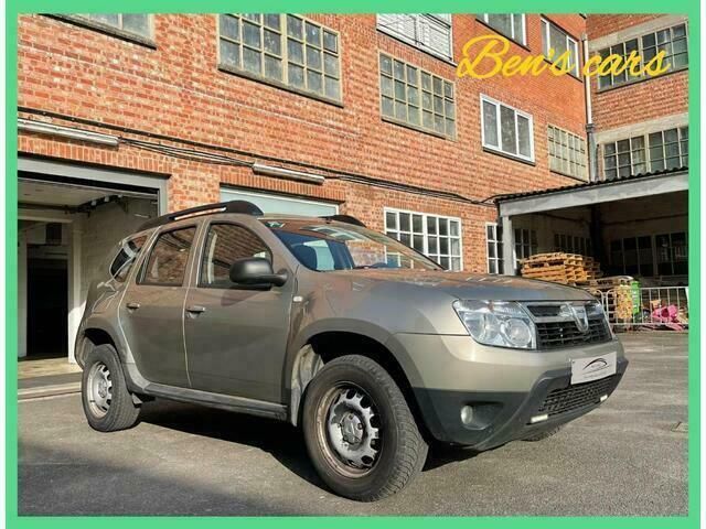 Grijs Gebruikt 2010 Dacia Duster SUV | € 5.990 (Eerlijke prijs) - Afbeelding 1/4