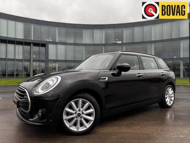 Zwart Gebruikt 2021 Mini One Clubman Stationwagen | € 26.880 (Iets duurder) - Afbeelding 1/4