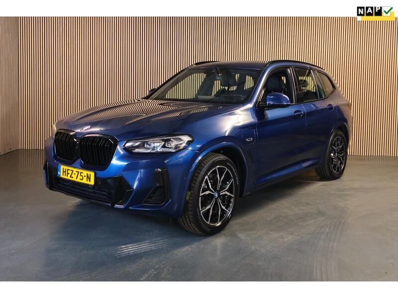 Blauw Gebruikt 2021 BMW X3 Executive SUV | € 37.950 (Eerlijke prijs) - Afbeelding 1/4