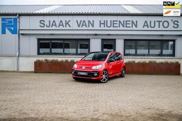 Tornado red Gebruikt 2018 VW up! GTI Hatchback | € 14.950 (Eerlijke prijs) - Afbeelding 1/4