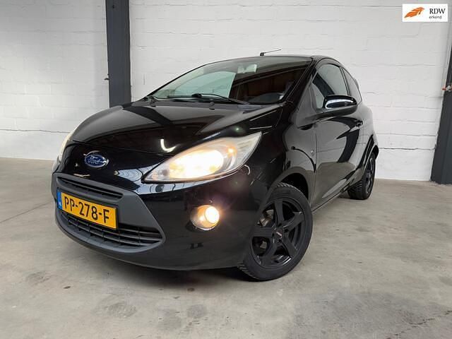 Zwart Gebruikt 2009 Ford Ka Trend Hatchback | € 2.000 (Eerlijke prijs) - Afbeelding 1/4