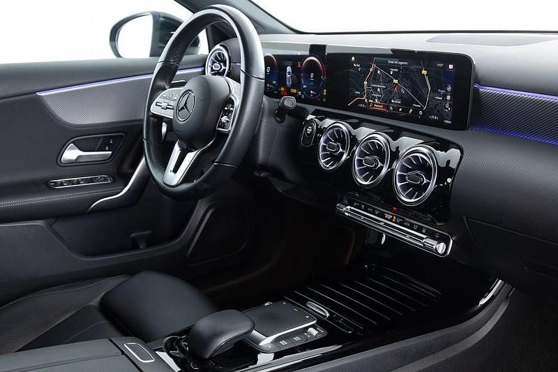 Occasion Mercedes A250 Luxury 2026 Zwart Hatchback